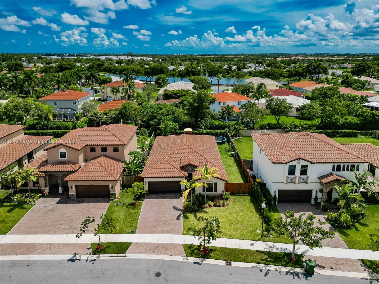 2540 SE 3rd St, Homestead, FL 33033
