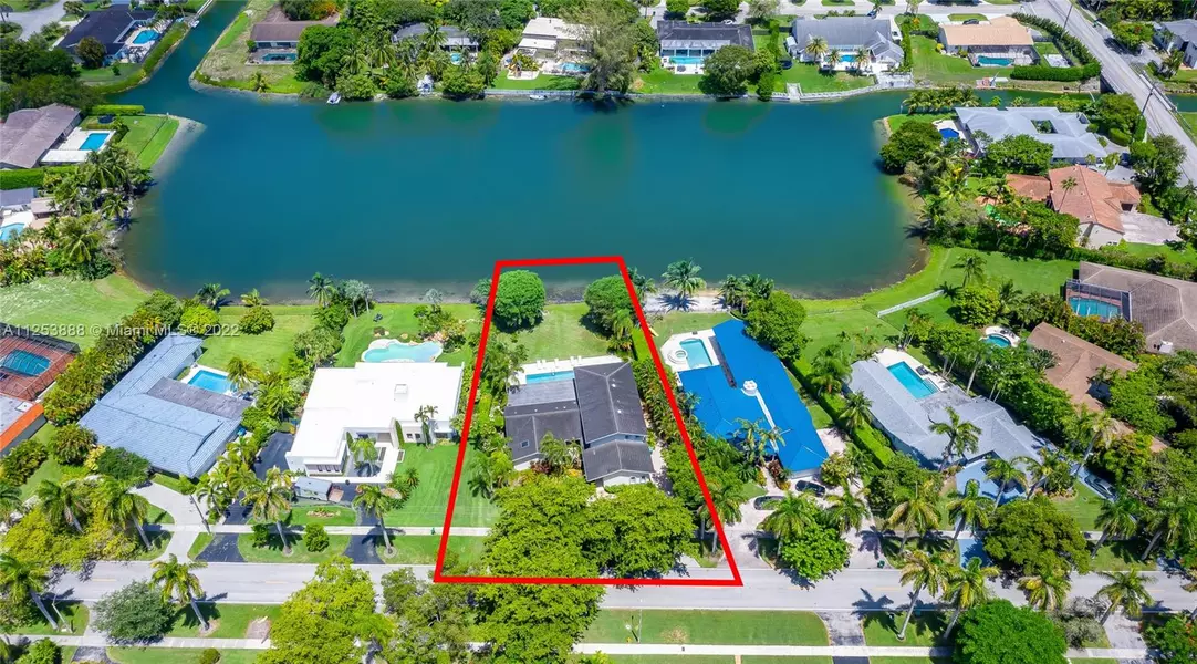 13471 SW 72nd Ave, Pinecrest, FL 33156