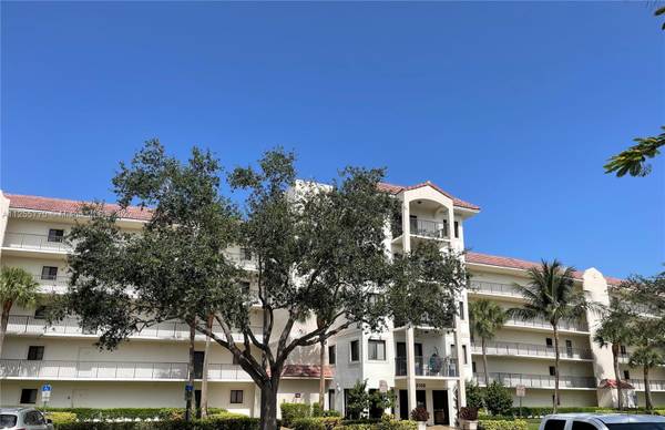 2105 Lavers Cir #300, Delray Beach, FL 33444