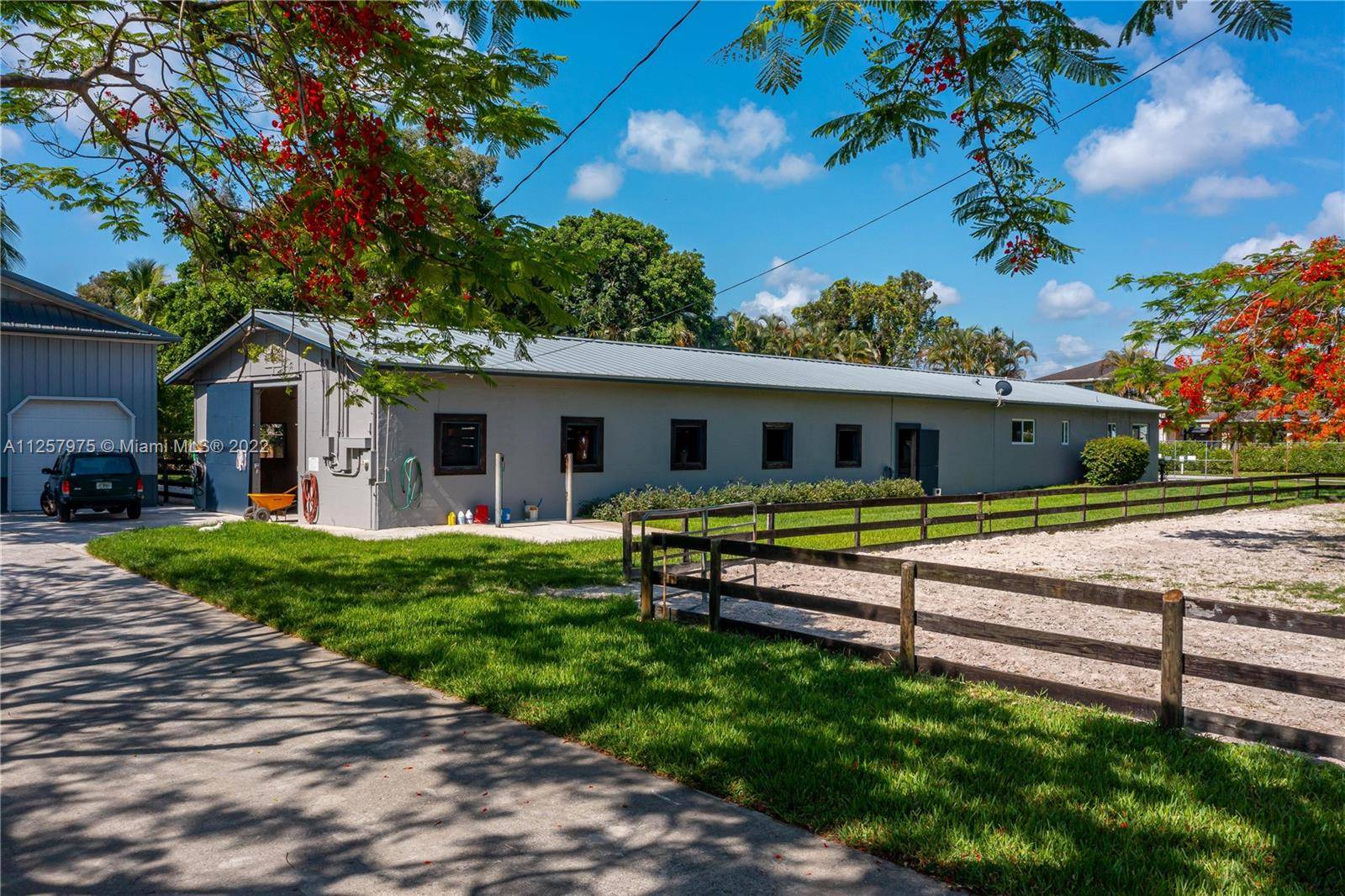 Davie, FL 33330,14100 SW 36th Ct