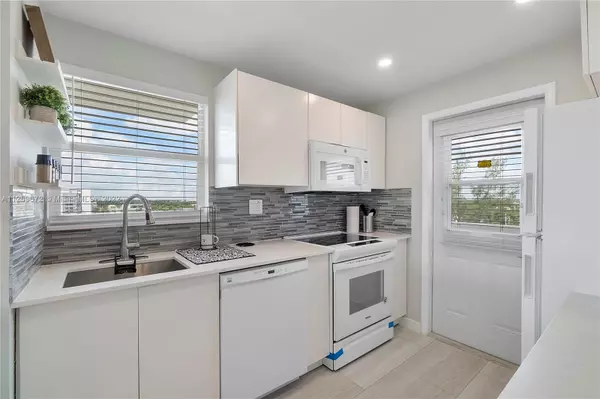 Pompano Beach, FL 33062,1630 N Ocean Blvd #615