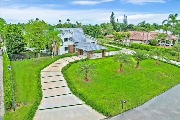 Miami, FL 33176,10506 SW 89th Pl