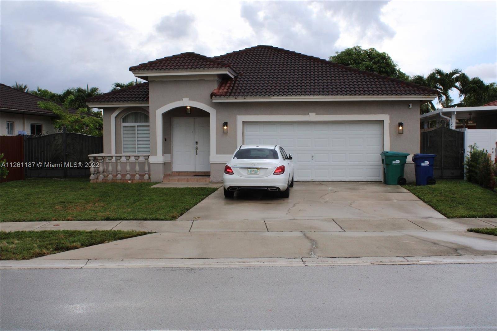 7781 NW 200th St, Hialeah, FL 33015