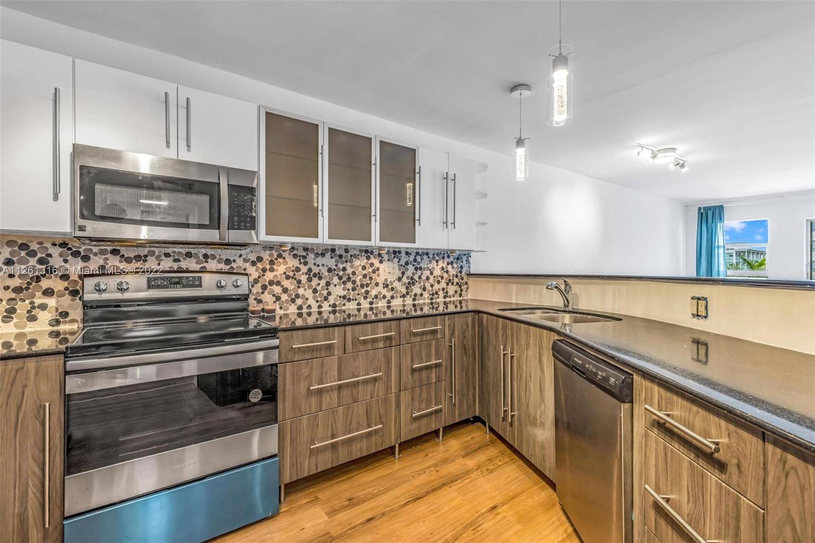 Miami Beach, FL 33139,1900 Meridian Ave #505