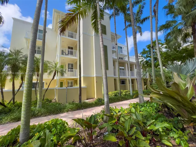 7522 SW 102nd St #205, Pinecrest, FL 33156