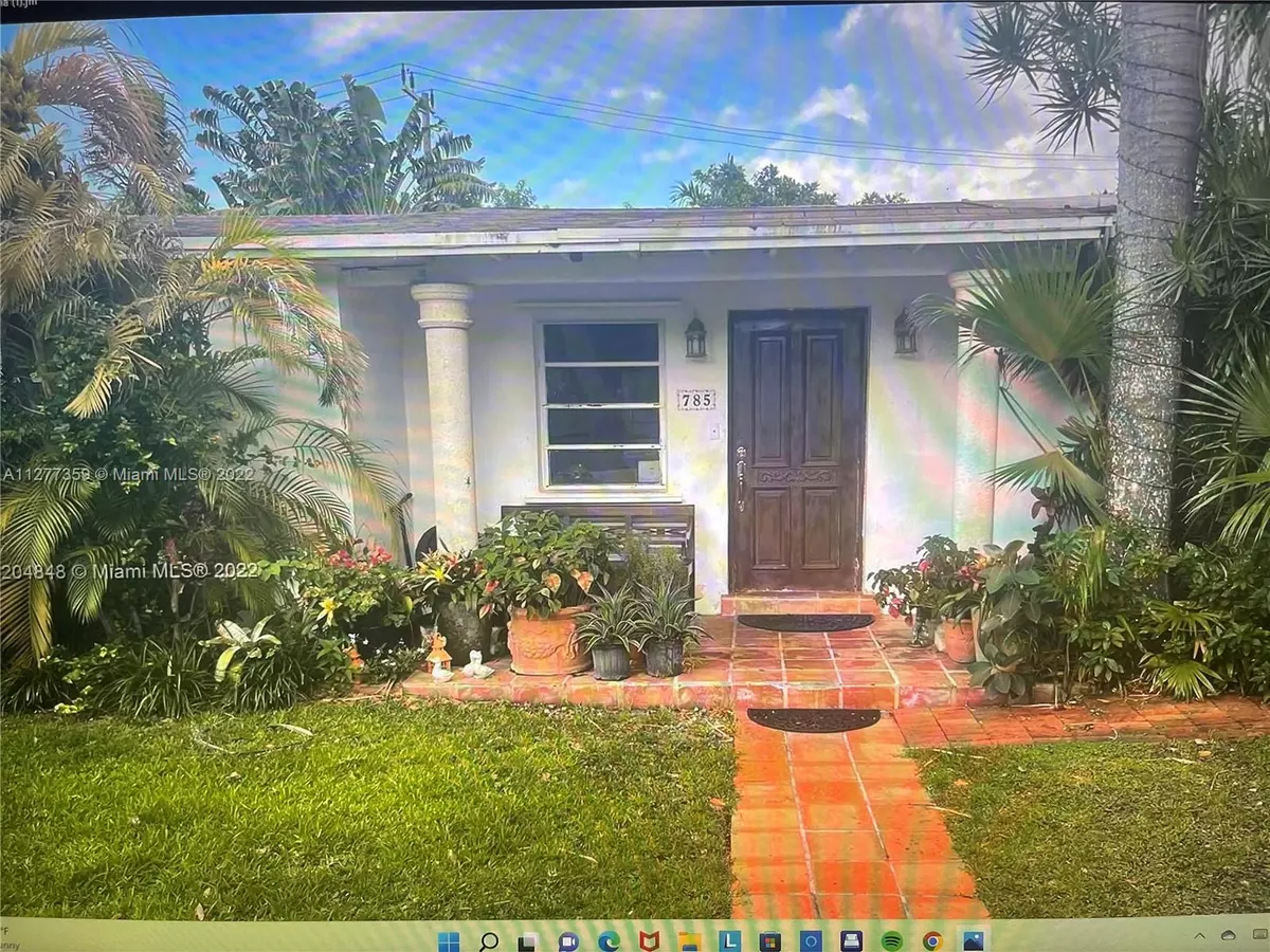 Key Biscayne, FL 33149,785 Fernwood Rd