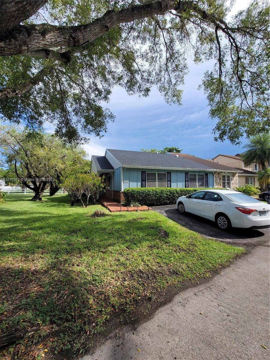 14543 SW 142nd Ct Cir #0, Miami, FL 33186