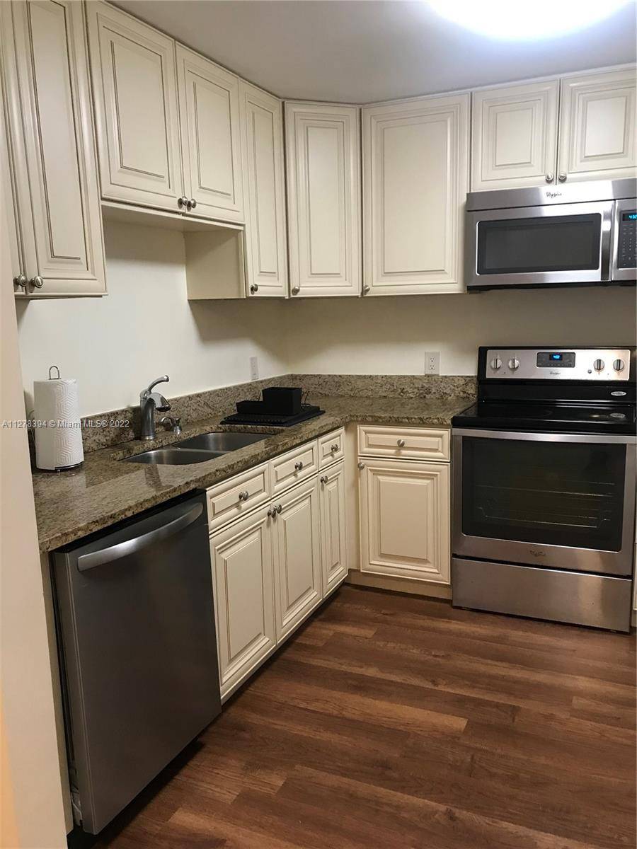 Coconut Creek, FL 33066,1902 Bermuda Cir #G1