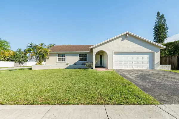 13713 SW 281st St, Homestead, FL 33033