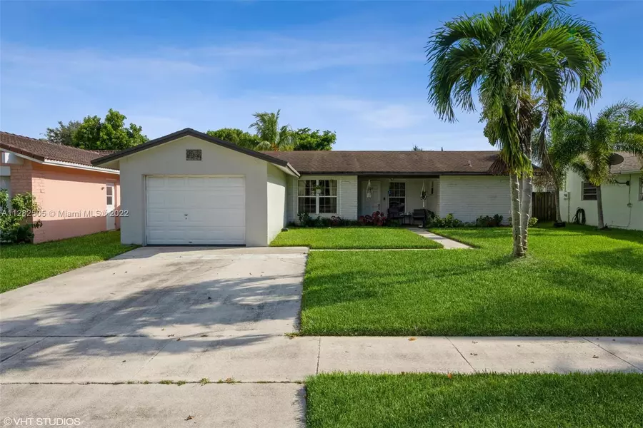 9371 NW 33rd Manor, Sunrise, FL 33351