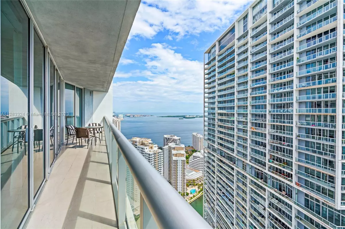 Miami, FL 33131,475 Brickell Ave #4713