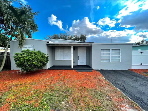 6116 Cleveland St,  Hollywood,  FL 33024