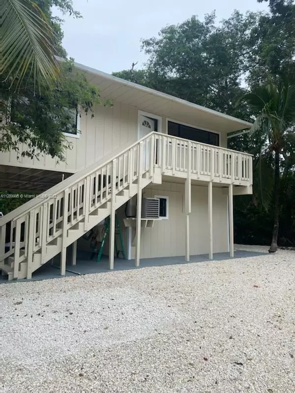 Key Largo, FL 33037,100 Oleander Dr