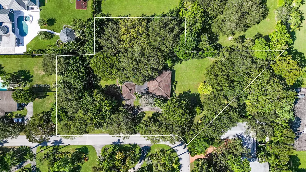 Pinecrest, FL 33156,13500 SW 68 Court