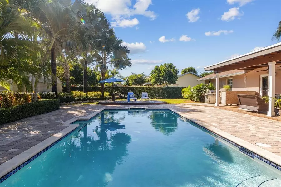 27301 SW 164th Ave, Homestead, FL 33031