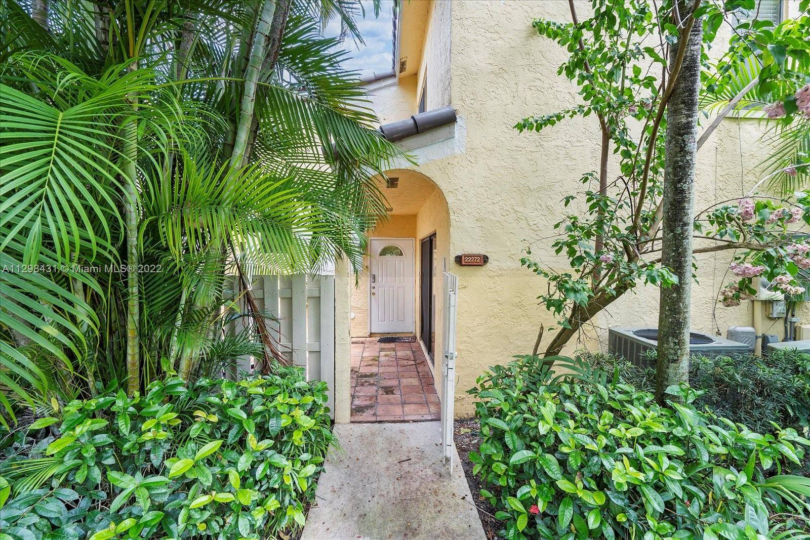 22272 Pineapple Walk Dr, Boca Raton, FL 33433