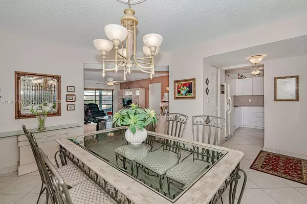 Lauderdale Lakes, FL 33319,3990 NW 42nd Ave #305