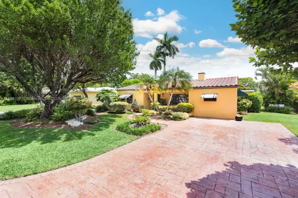 Biscayne Park, FL 33161,646 NE 114th St