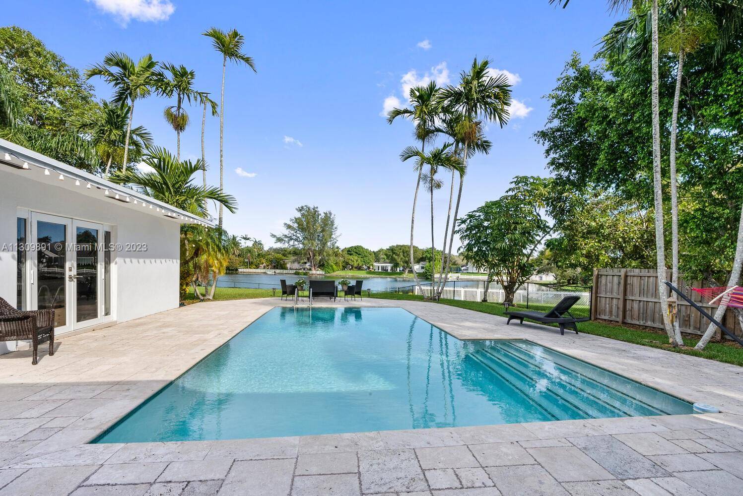Pinecrest, FL 33156,13525 SW 72nd Ave