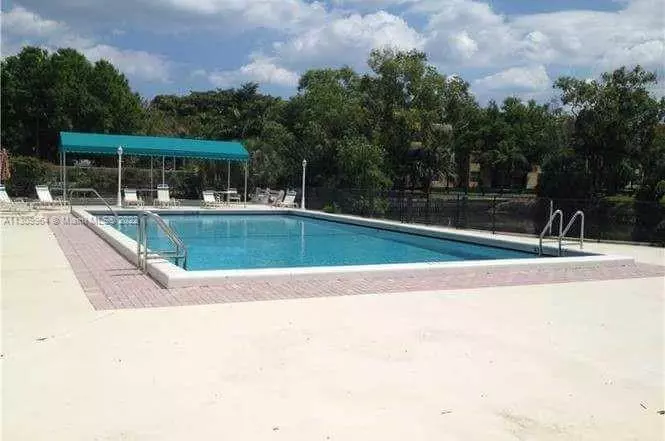 Hollywood, FL 33021,5790 Stirling Rd #314