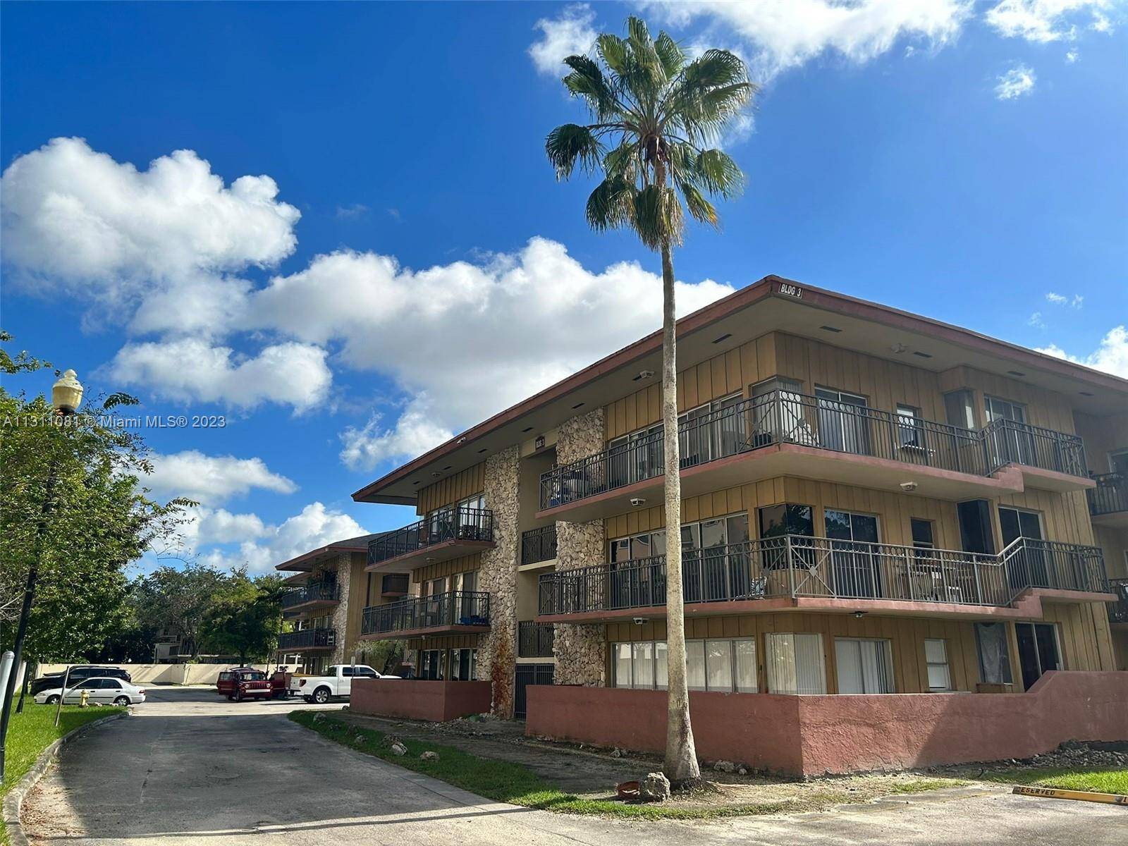4850 SW 63rd Ter #314, Davie, FL 33314