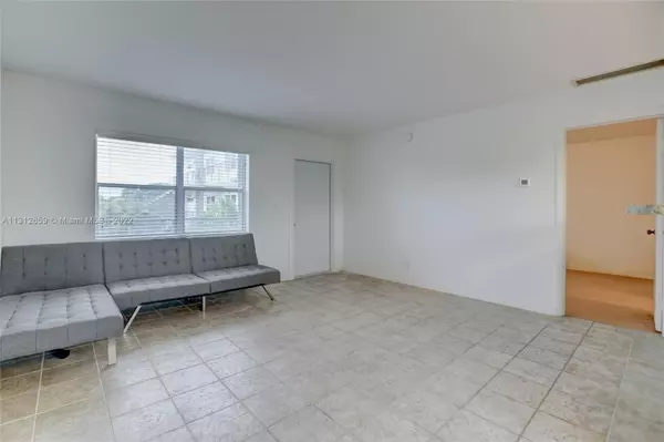 Fort Lauderdale, FL 33304,609 NE 13th Ave #302