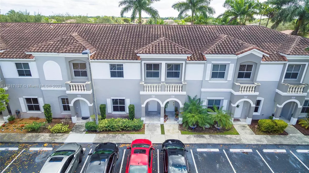 Miramar, FL 33027,4971 SW 140th Ter #6