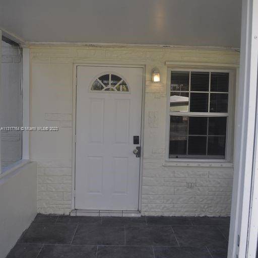 North Miami Beach, FL 33169,18 NW 169th St