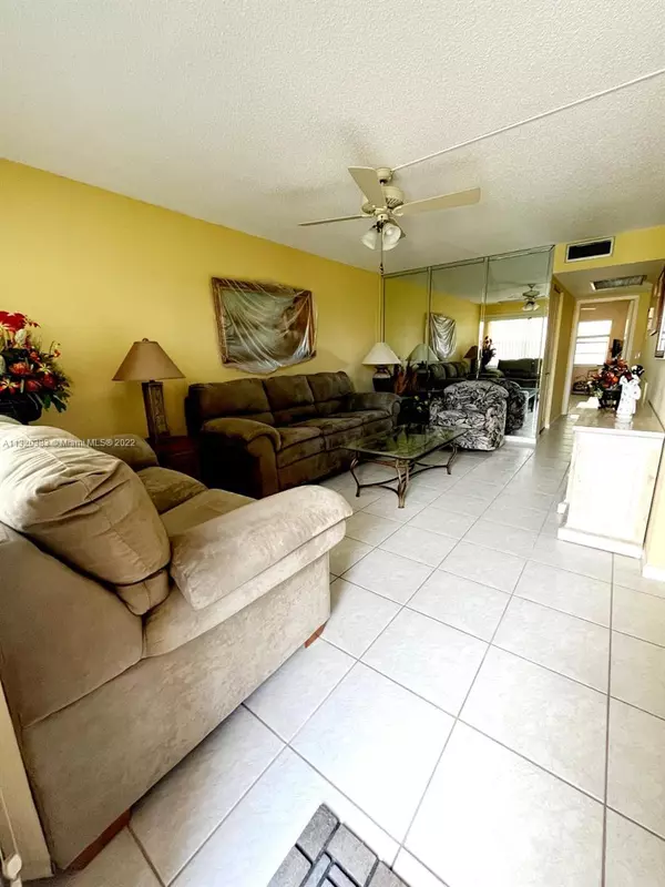 Boca Raton, FL 33434,3022 Newcastle B #3022