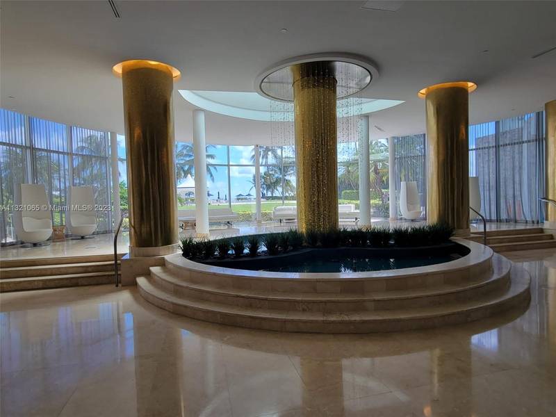 5151 Collins Ave #1036, Miami Beach, FL 33140
