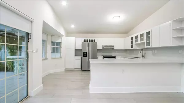 Miami, FL 33144,1070 SW 84th Ct