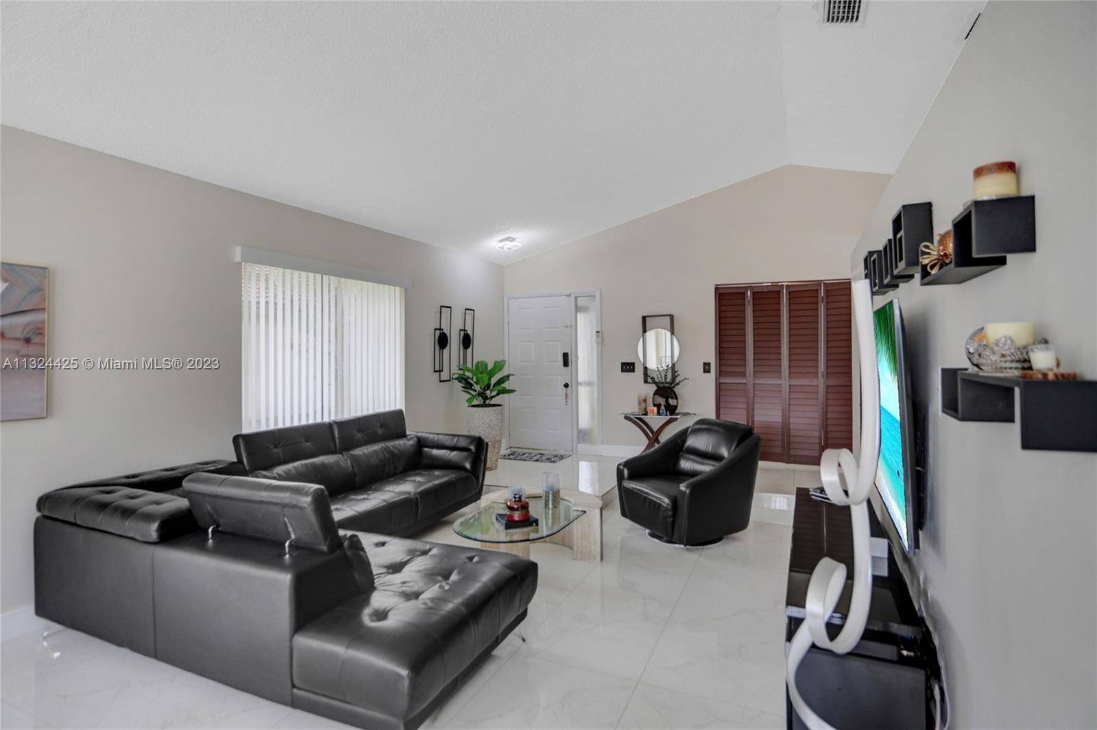 Weston, FL 33326,522 Patio Village Way #522