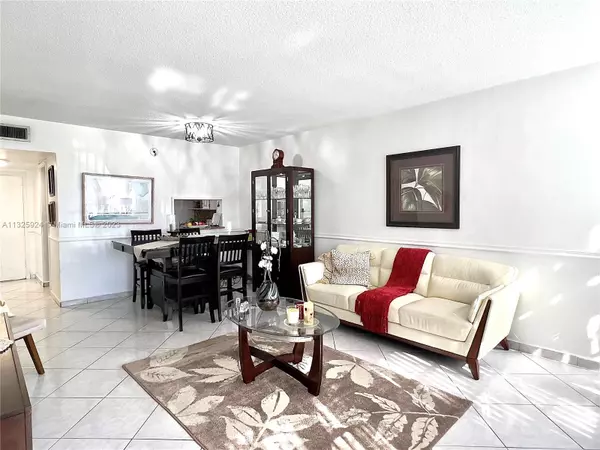 1481 NE Miami Gardens Dr #166,  Miami,  FL 33179