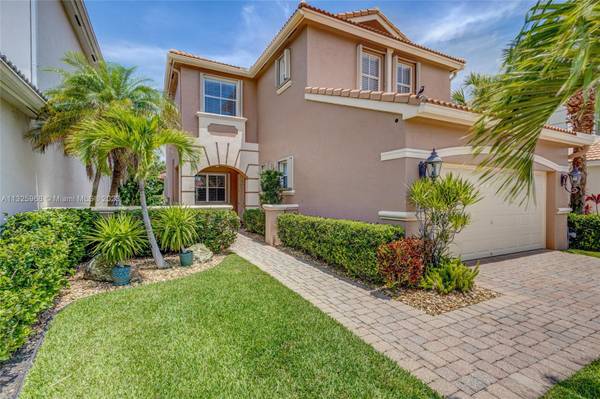 205 Isle Verde Way, Palm Beach Gardens, FL 33418
