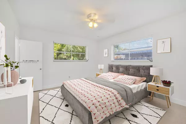 El Portal, FL 33150,33 NW 87 St