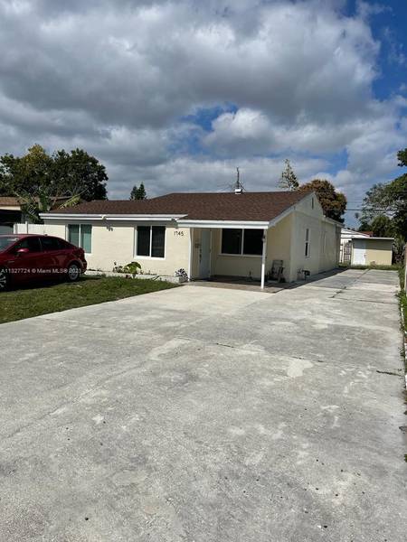 1745 NE 180th St, North Miami Beach, FL 33162