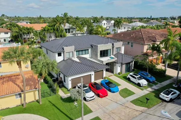 Lighthouse Point, FL 33064,2511 NE 48th St