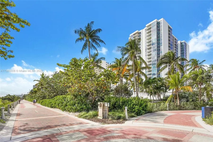 2655 Collins Ave #2209, Miami Beach, FL 33140