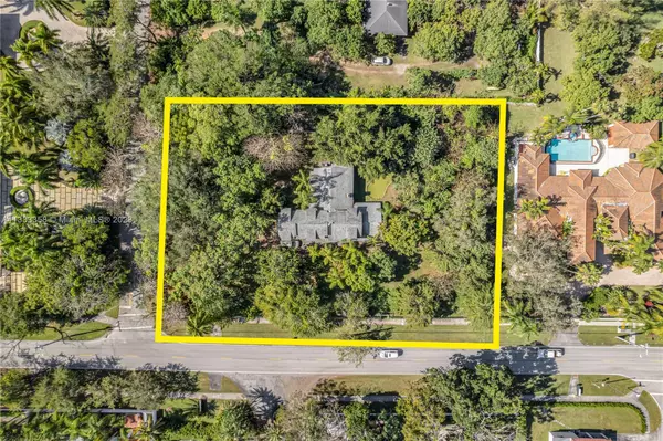 6680 SW 67th Ave, South Miami, FL 33143