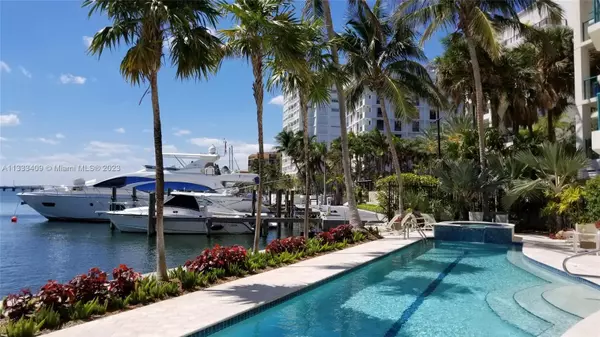 Coconut Grove, FL 33133,1660 W Glencoe St #302