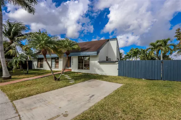 20601 SW 120th Ct,  Miami,  FL 33177