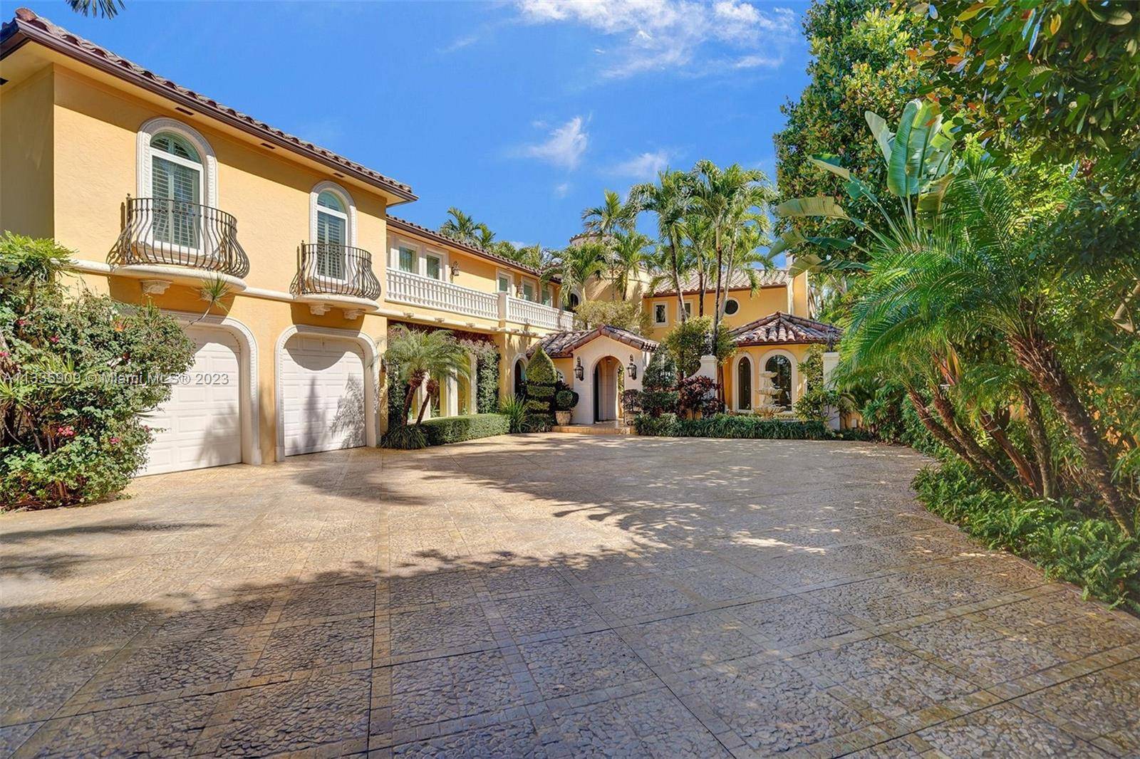 5369 Pine Tree Dr, Miami Beach, FL 33140