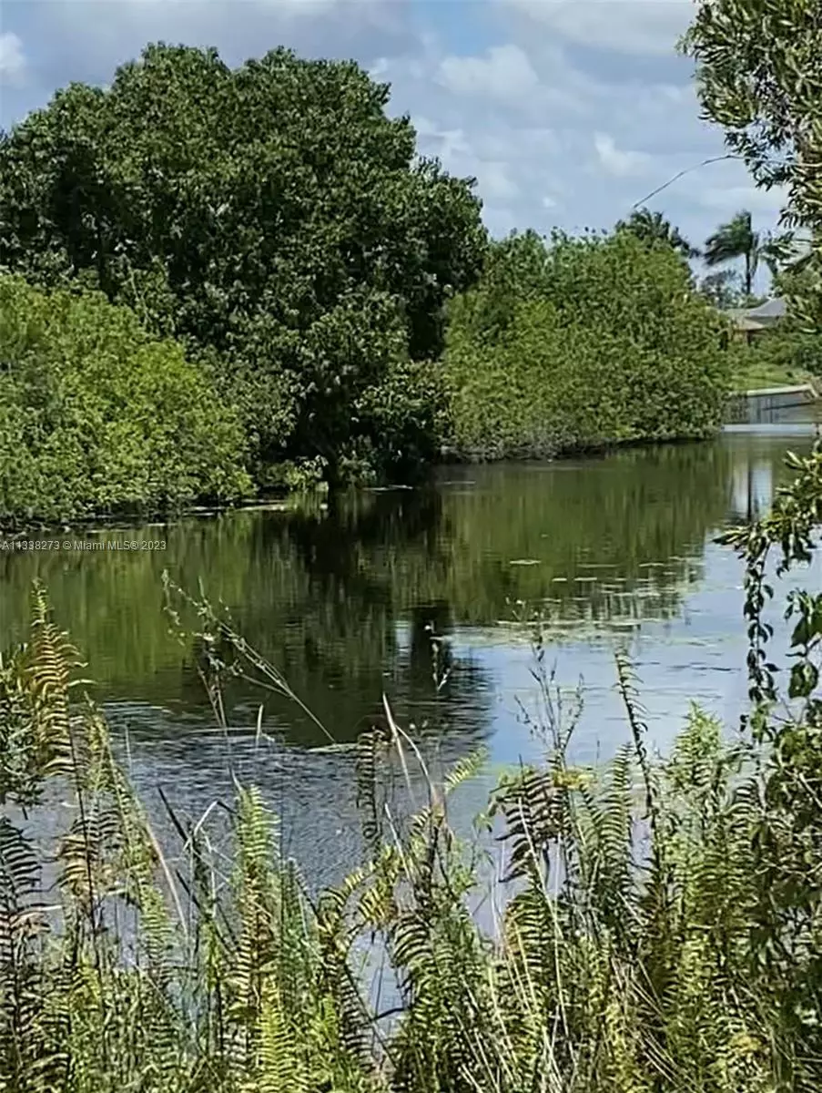 Cape Coral, FL 33993,2 NW 13TH PL