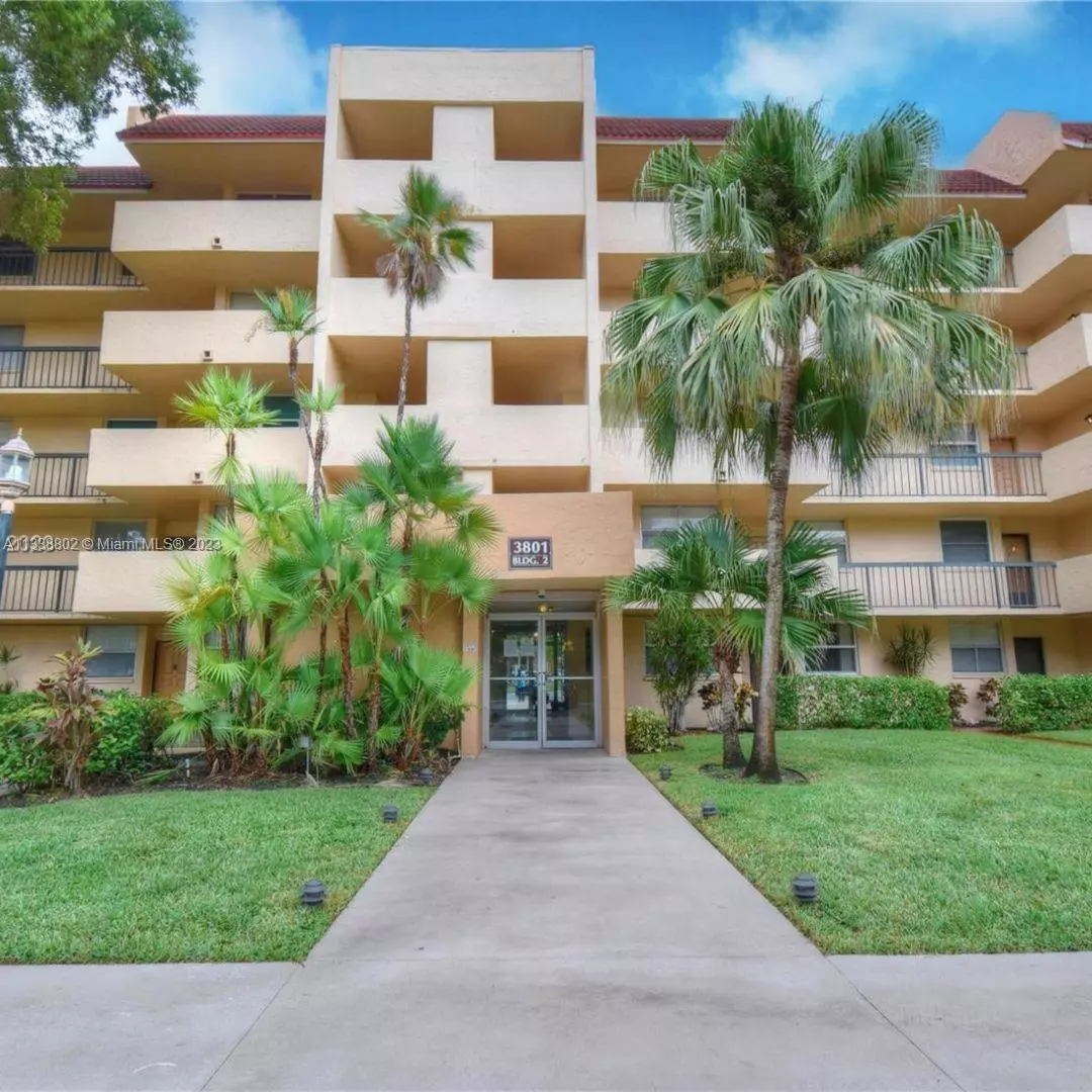 Lauderhill, FL 33319,3801 Environ Blvd #115