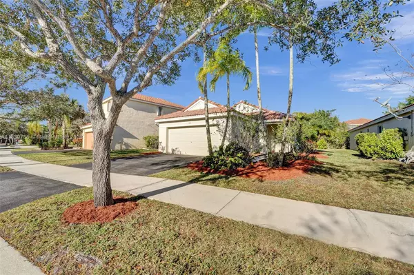 Weston, FL 33327,1322 Majesty Ter