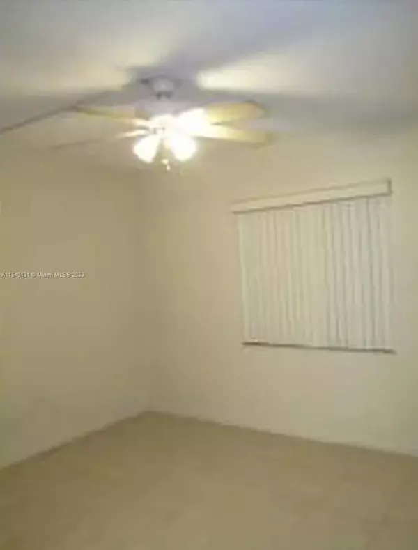 Coral Springs, FL 33065,3210 Coral Ridge Dr #3210