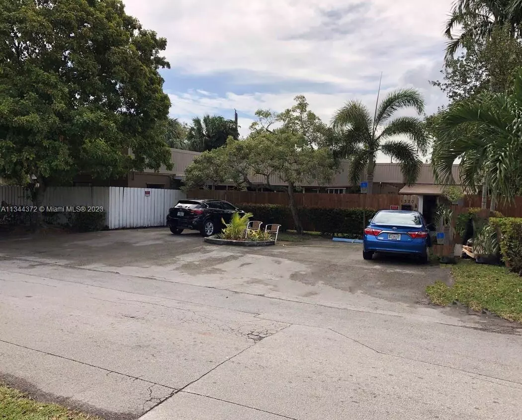 Fort Lauderdale, FL 33315,1320 SW 26th St