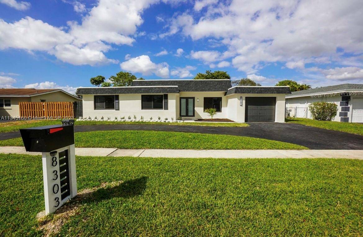 8303 NW 74th Ave, Tamarac, FL 33321