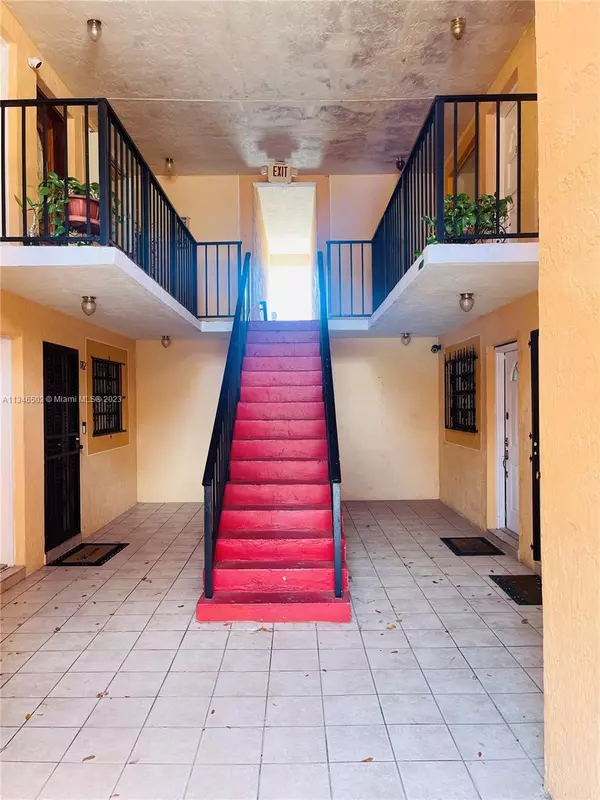 Hialeah, FL 33016,5760 W 25th Ct #5760