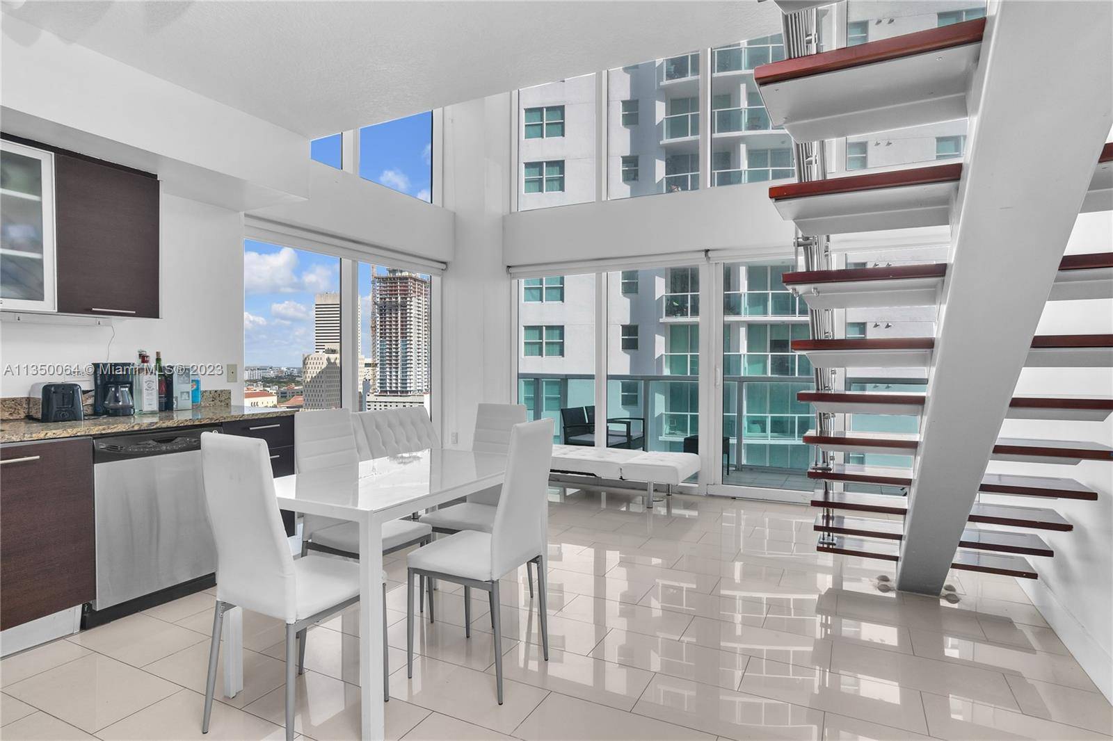 Miami, FL 33131
